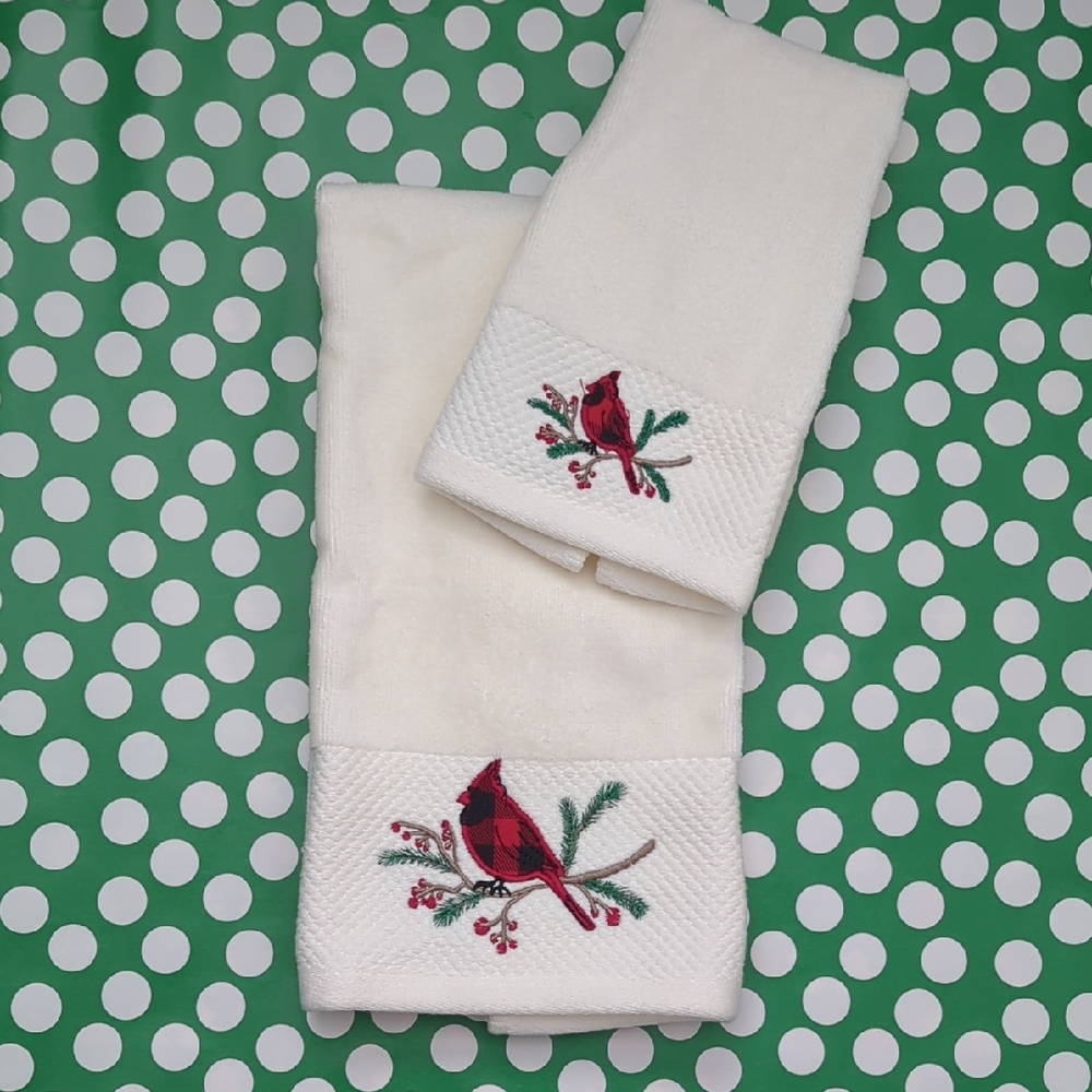 2 Wendy Bellissimo Off White Towels with Red Cardinal Design